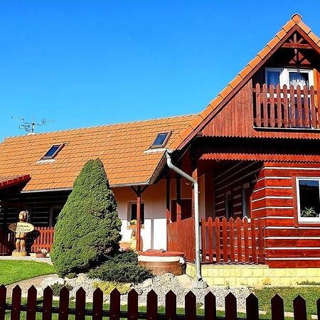 Вилла Roubenka Rozkos Нове-Место-над-Метуйи Экстерьер фото