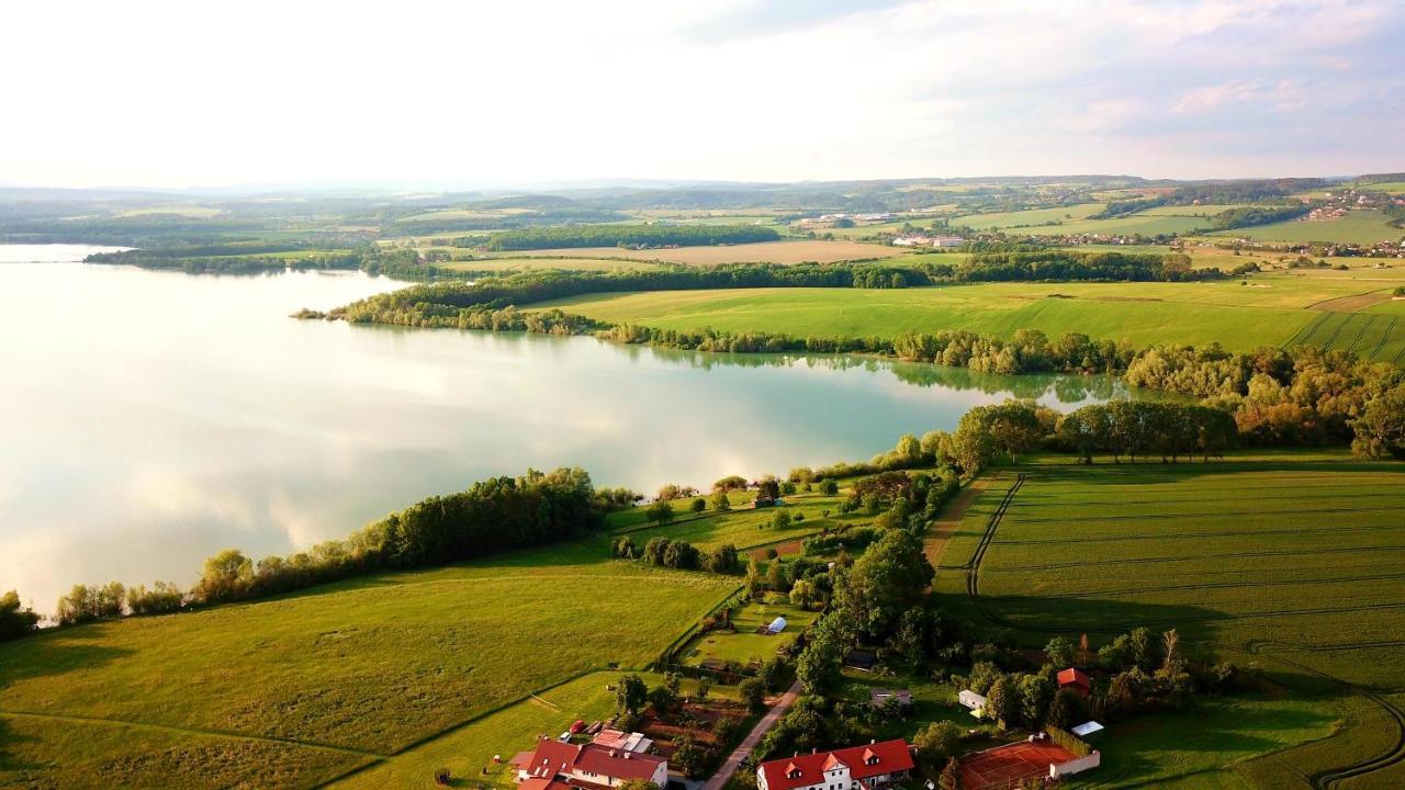 Вилла Roubenka Rozkos Нове-Место-над-Метуйи Экстерьер фото